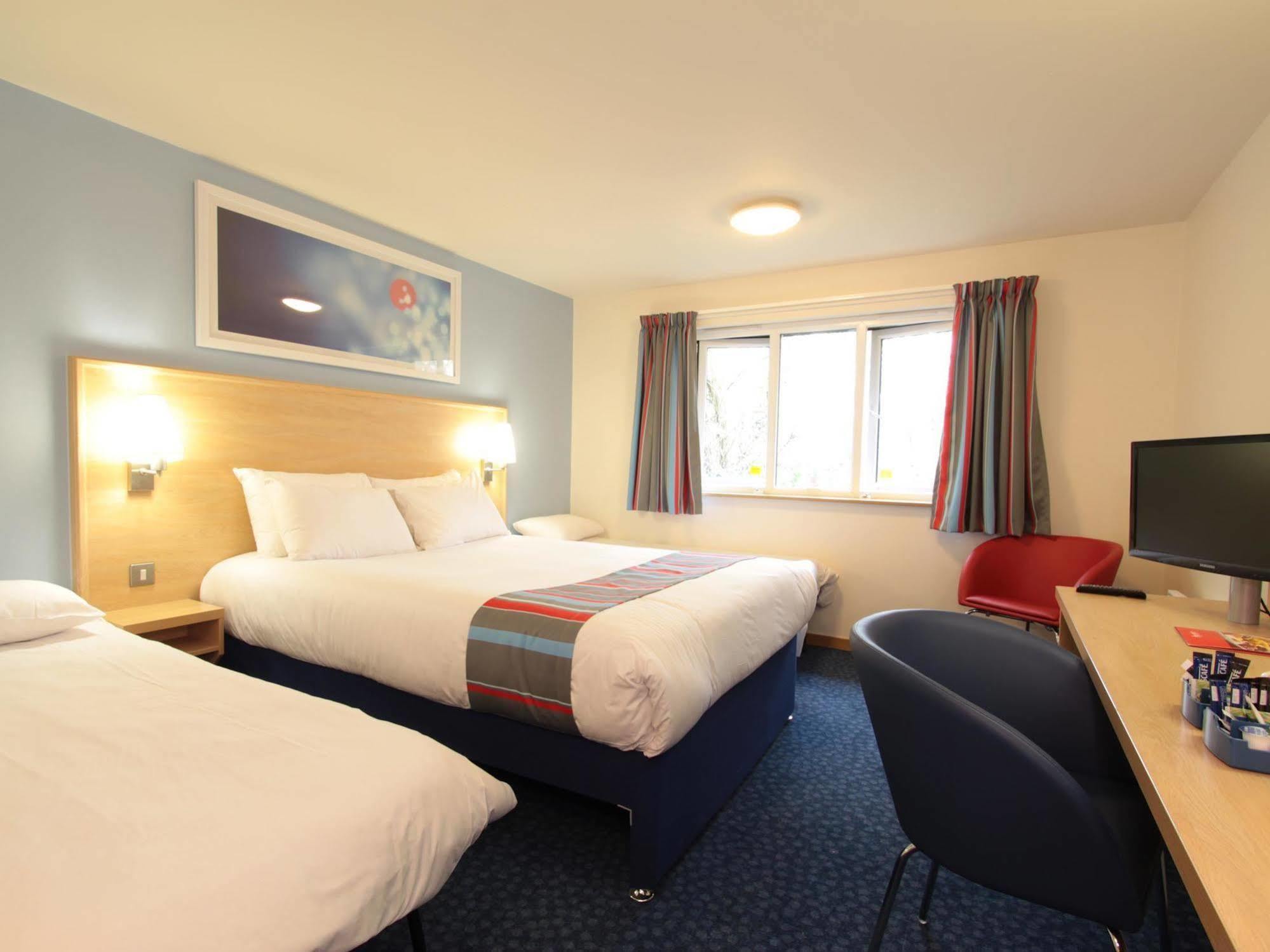 Travelodge Exeter M5 Exterior photo