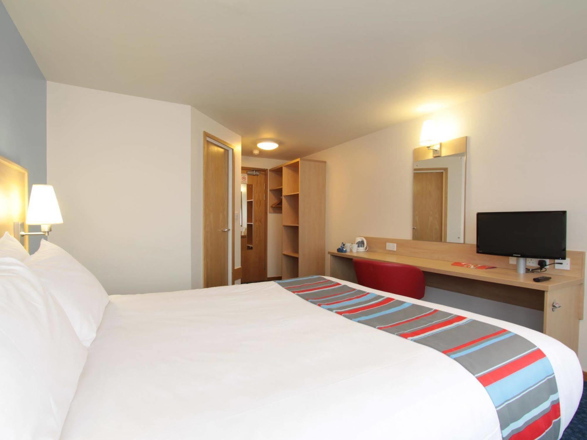 Travelodge Exeter M5 Exterior photo