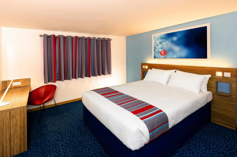 Travelodge Exeter M5 Exterior photo